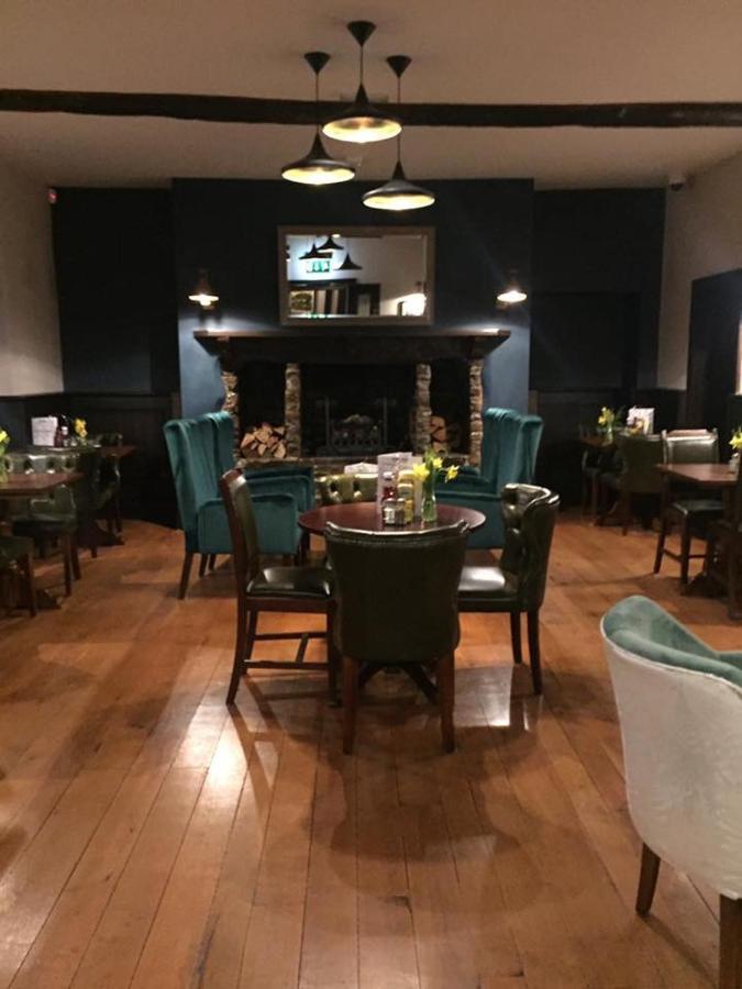 The George Hotel Wetherspoon Brecon Eksteriør bilde